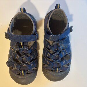 Keen Hiking Shoe/Sandal for Kids